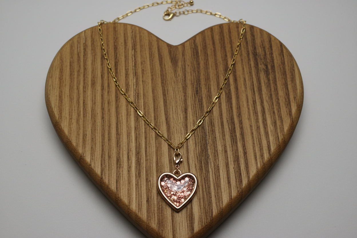 FLOATING HEART NECKLACE